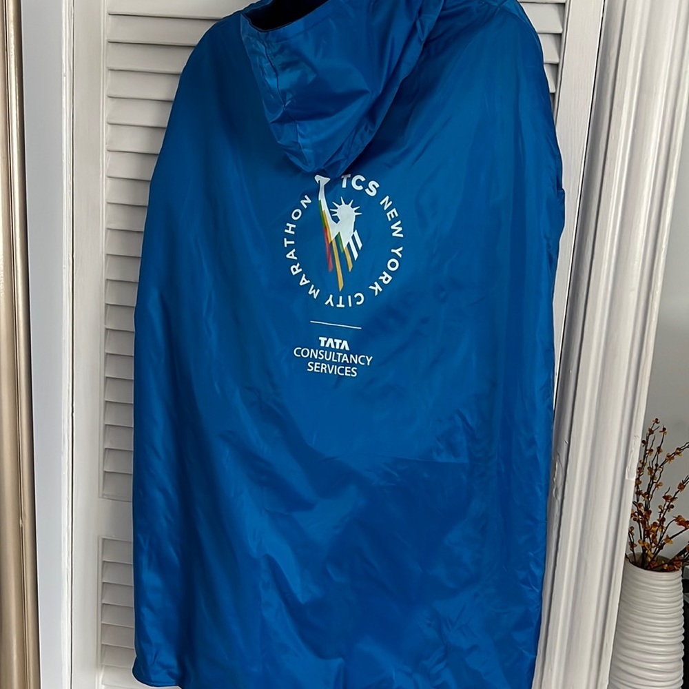 NYC Marathon Finisher poncho 🗽